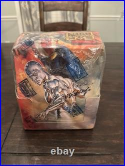 (1) sealed pack of 1996 Fleer Marvel Masterpiece Artists Vallejo and Bell Scarce