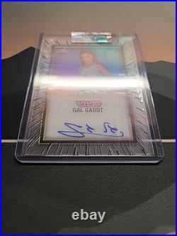 2025 Leaf Vivid Gal Gadot #VC-GG1 Acetate Auto /3 Bookend SSP