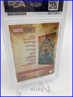 CHRIS HEMSWORTH PSA AUTO AUTHENTIC Signed MARVEL graded card THOR RAGNAROK